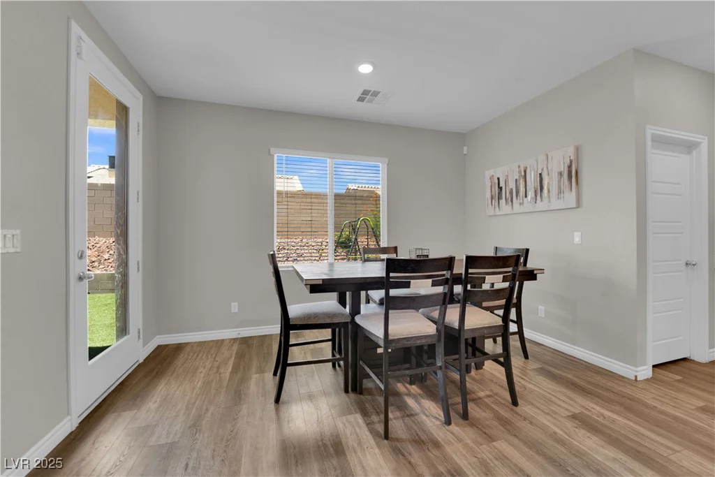 4833 Royal Magnolia, North Las Vegas, NV 89031