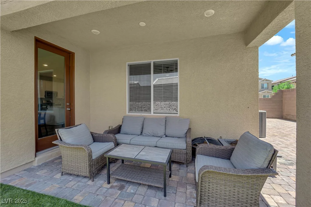 4833 Royal Magnolia, North Las Vegas, NV 89031