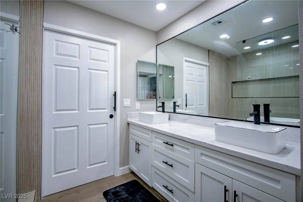 4083 Nook Way, Las Vegas, NV 89103
