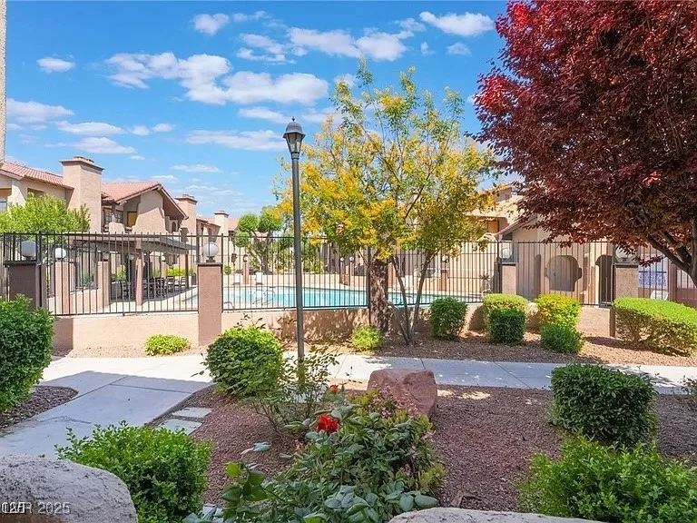 4083 Nook Way, Las Vegas, NV 89103