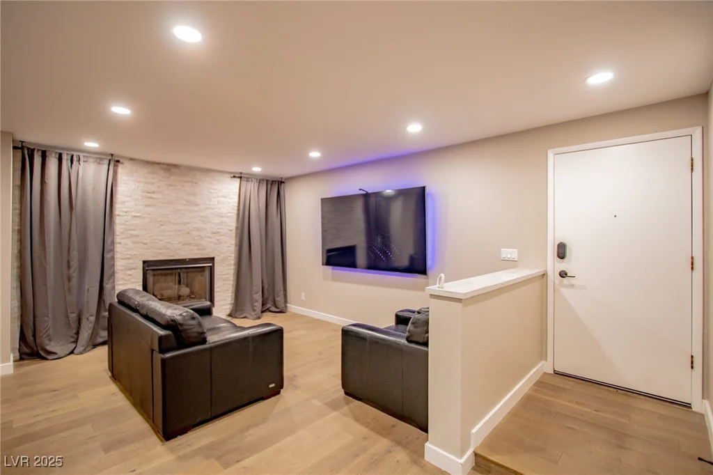 4083 Nook Way, Las Vegas, NV 89103