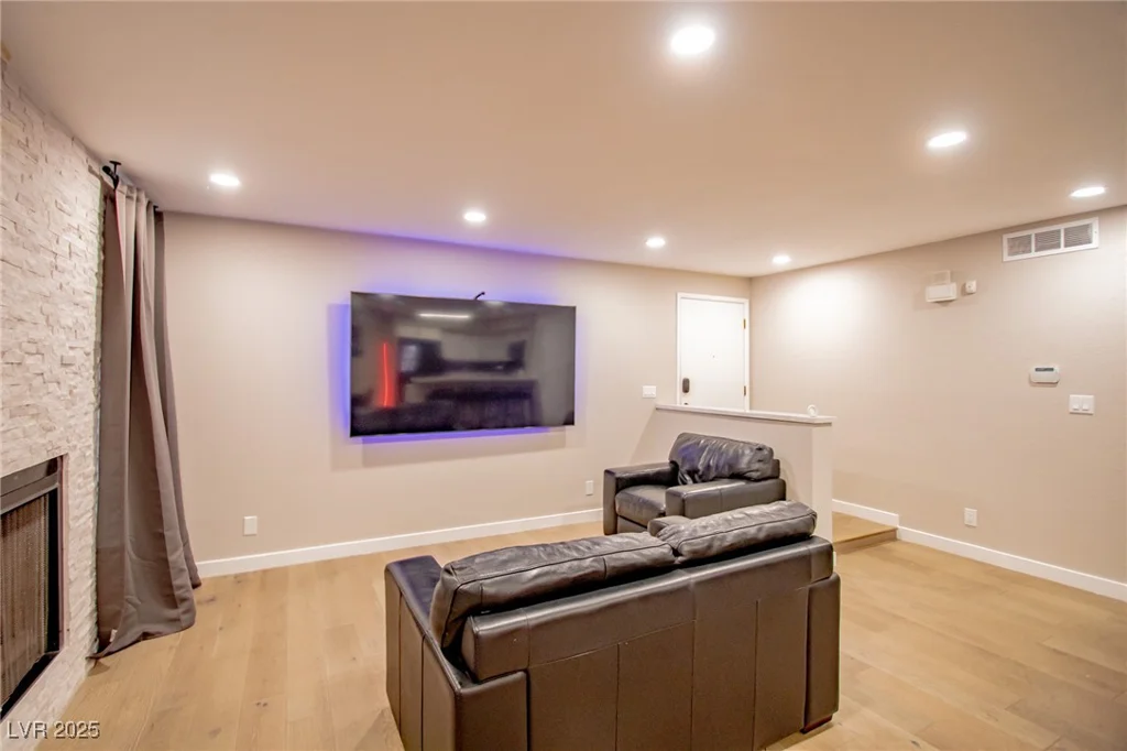 4083 Nook Way, Las Vegas, NV 89103