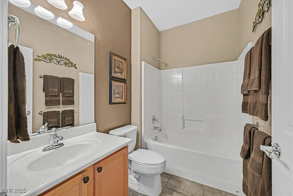 6141 TOKARA, Las Vegas, NV 89122