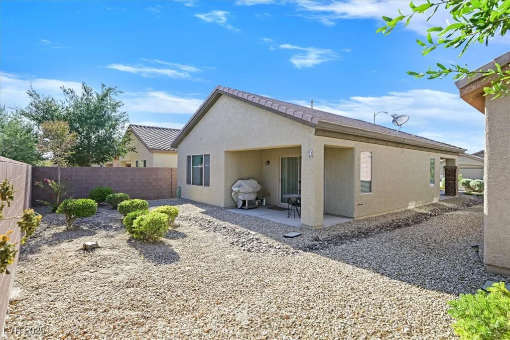 6141 TOKARA, Las Vegas, NV 89122