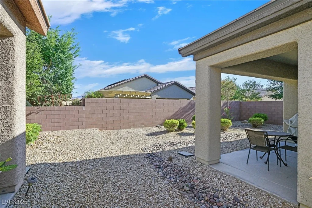 6141 TOKARA, Las Vegas, NV 89122