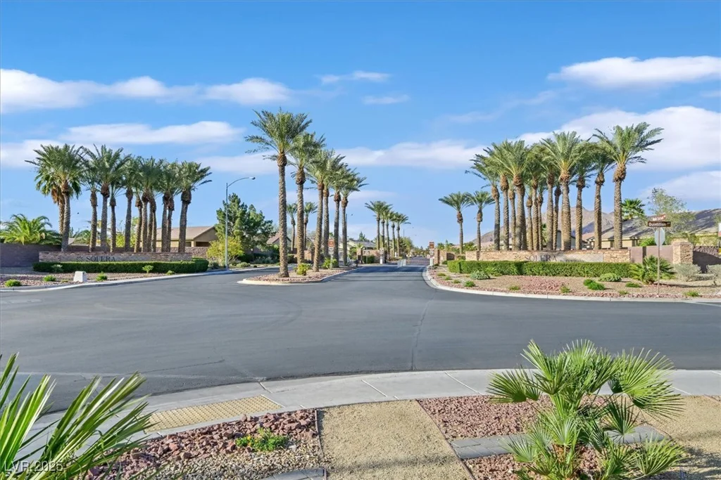 6141 TOKARA, Las Vegas, NV 89122