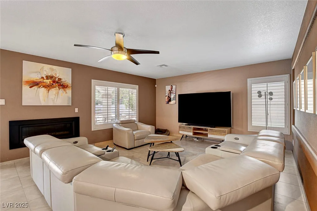 4542 Amber Canyon, Las Vegas, NV 89129