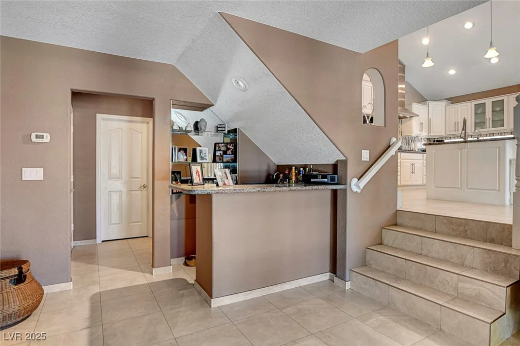 4542 Amber Canyon, Las Vegas, NV 89129