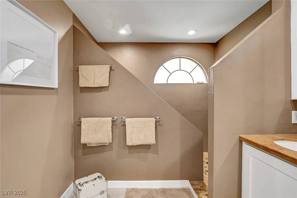 4542 Amber Canyon, Las Vegas, NV 89129