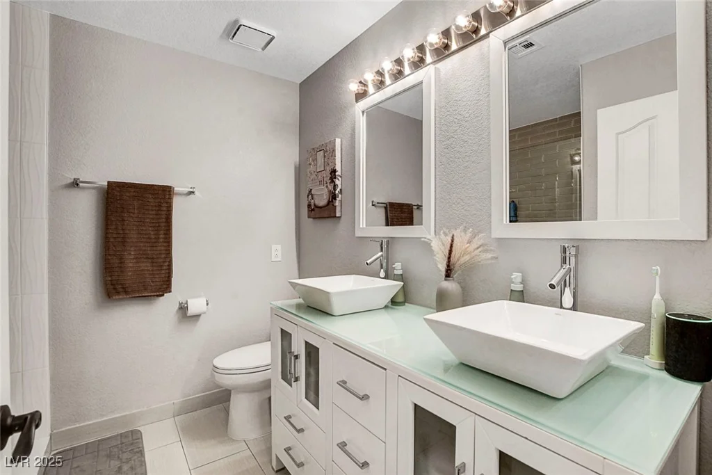 4542 Amber Canyon, Las Vegas, NV 89129