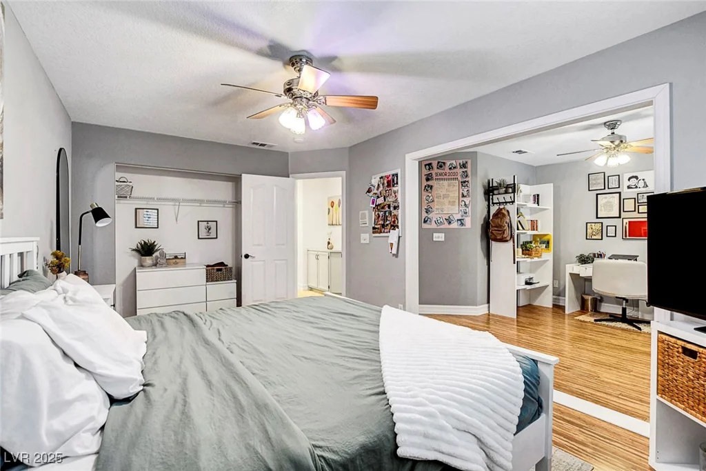 4542 Amber Canyon, Las Vegas, NV 89129