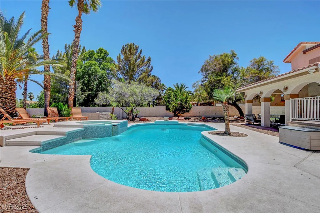 4542 Amber Canyon, Las Vegas, NV 89129