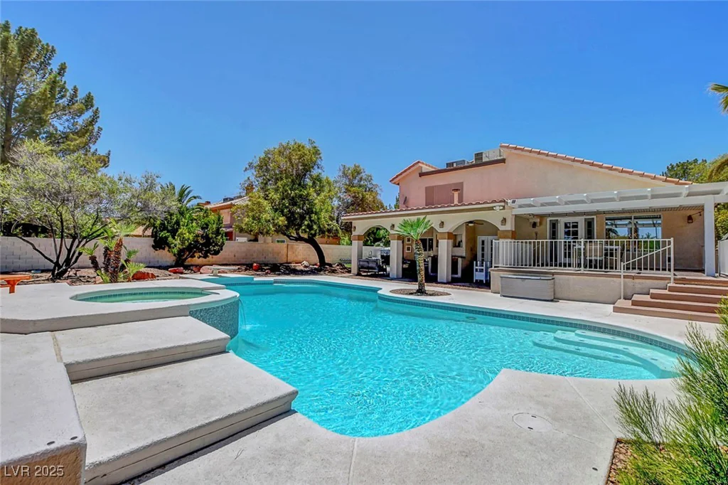 4542 Amber Canyon, Las Vegas, NV 89129
