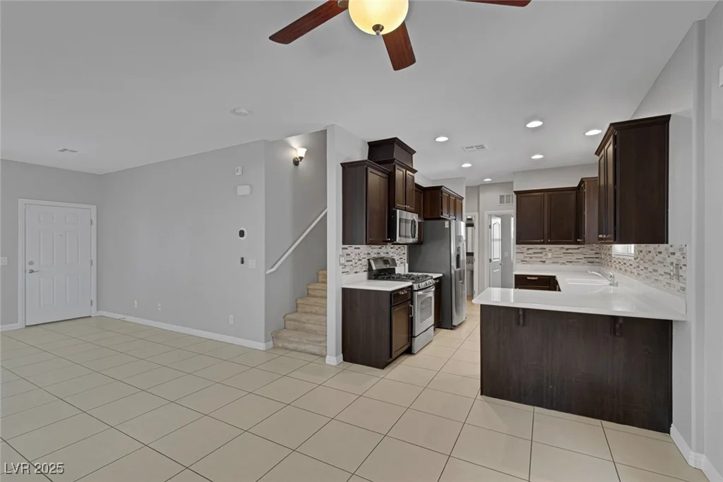 5484 Mercury Springs, Las Vegas, NV 89122