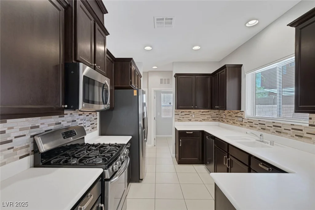 5484 Mercury Springs, Las Vegas, NV 89122