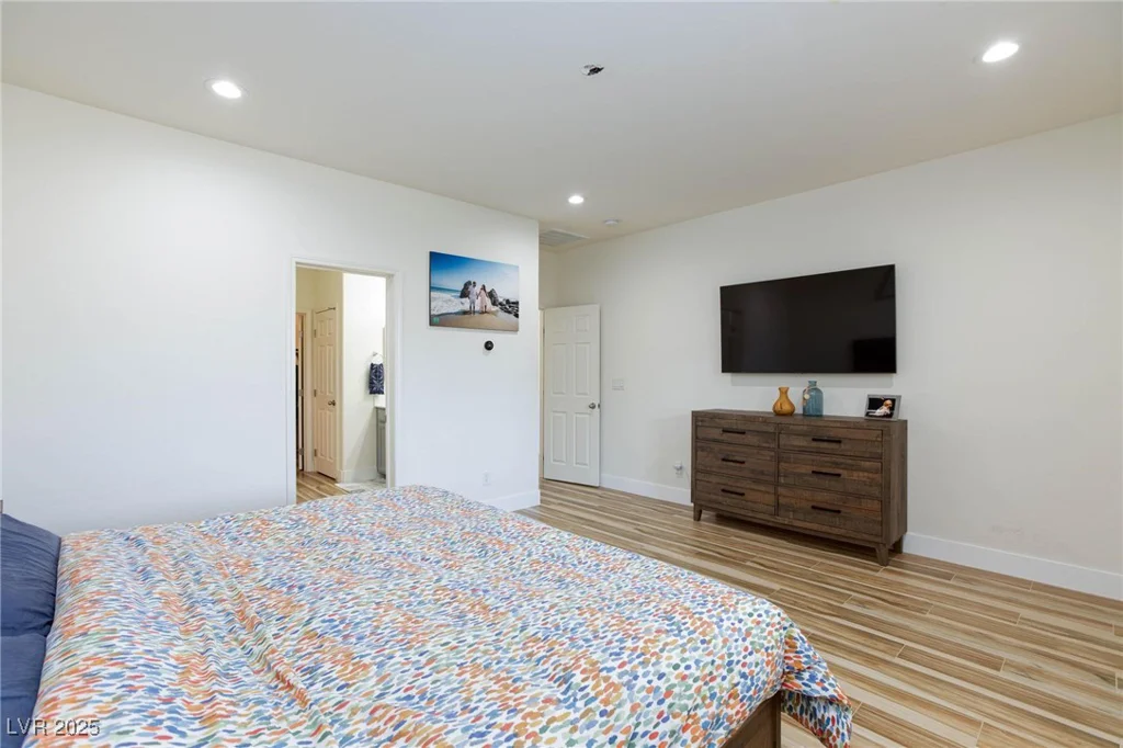10095 Ferton Lake, Las Vegas, NV 89178