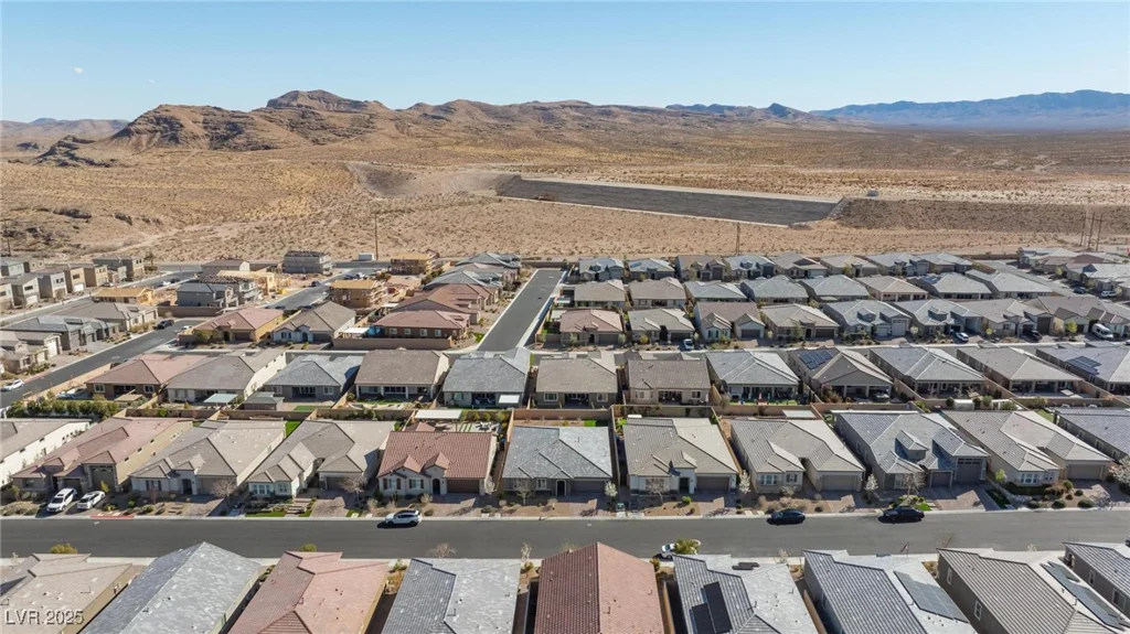 10095 Ferton Lake, Las Vegas, NV 89178