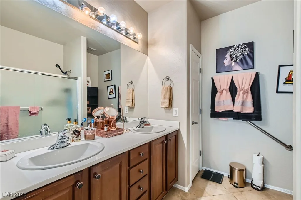 7717 Pine Warbler, North Las Vegas, NV 89084