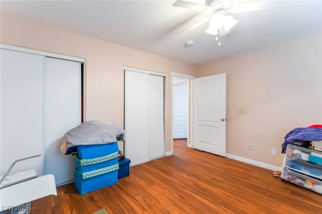 4656 Desert Inn, Las Vegas, NV 89121