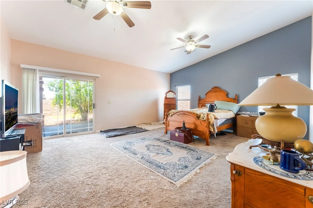 4656 Desert Inn, Las Vegas, NV 89121