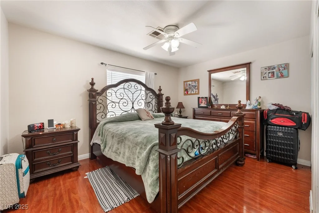 4656 Desert Inn, Las Vegas, NV 89121