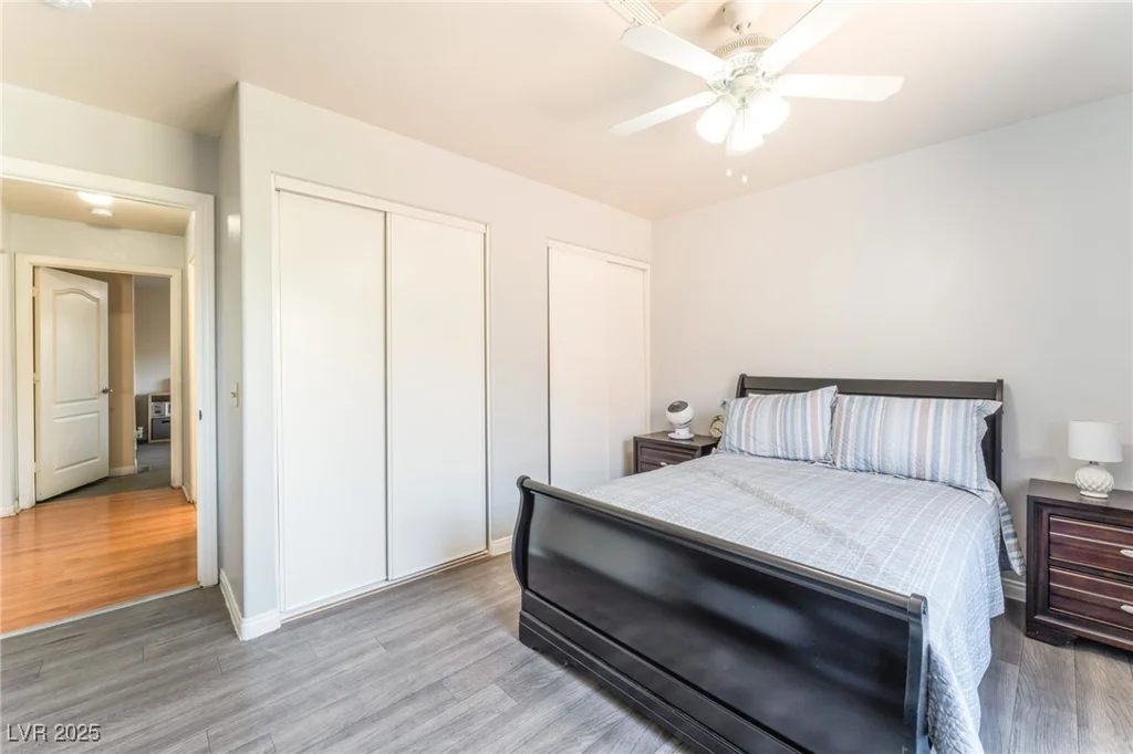 4656 Desert Inn, Las Vegas, NV 89121