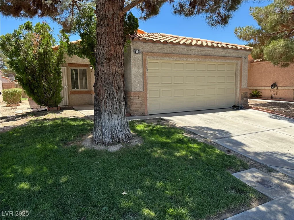 2105 KENDALL HILL, Las Vegas, NV 89106