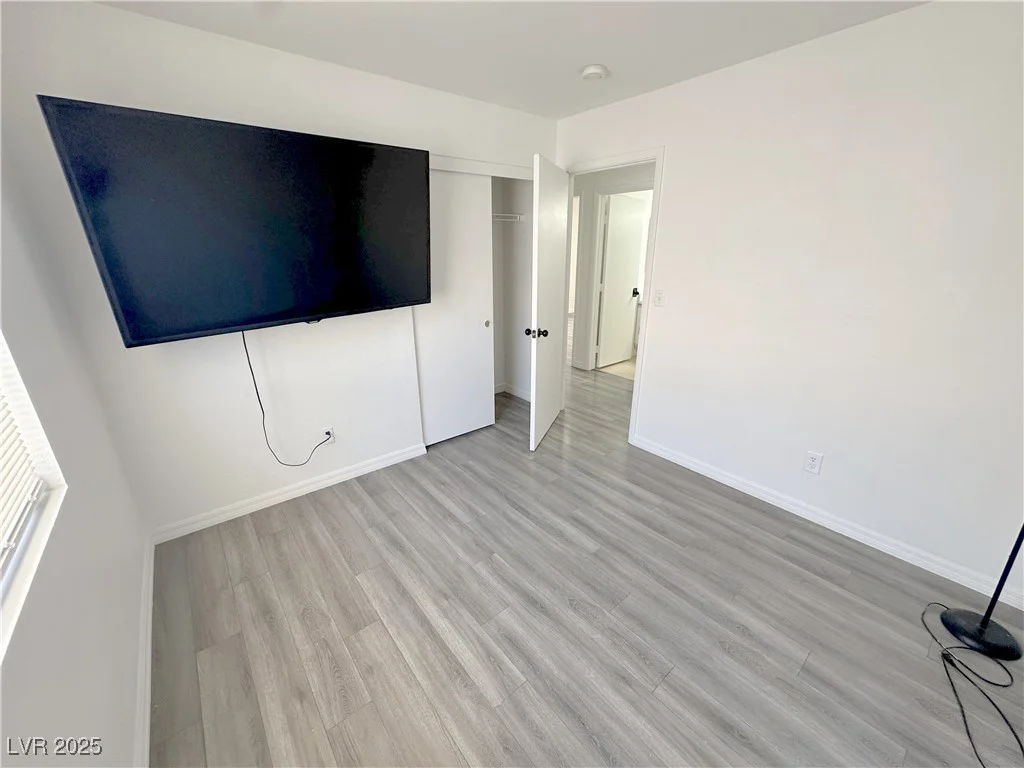 2105 KENDALL HILL, Las Vegas, NV 89106