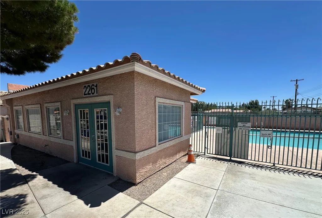 2105 KENDALL HILL, Las Vegas, NV 89106