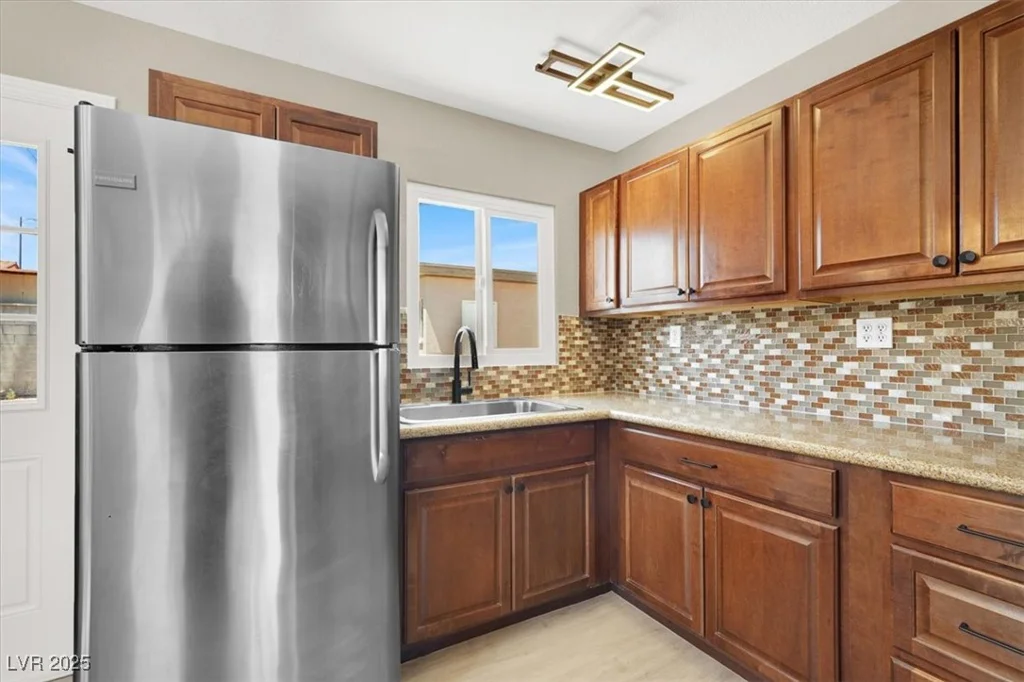 636 Burton, Henderson, NV 89015