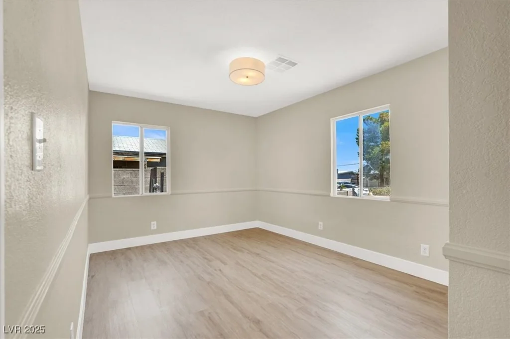 636 Burton, Henderson, NV 89015