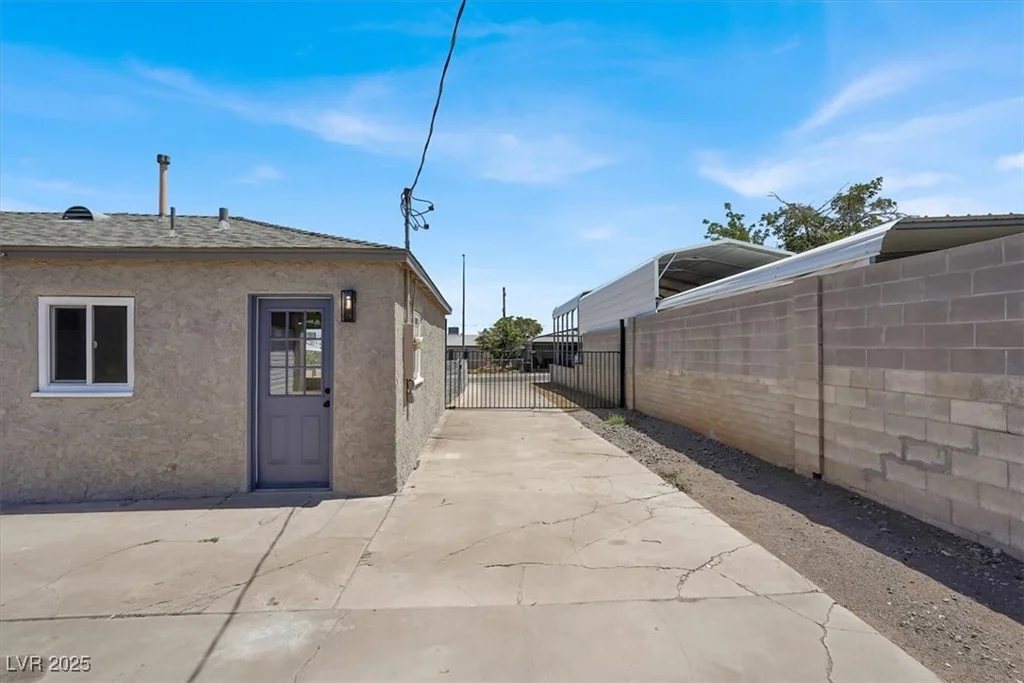 636 Burton, Henderson, NV 89015