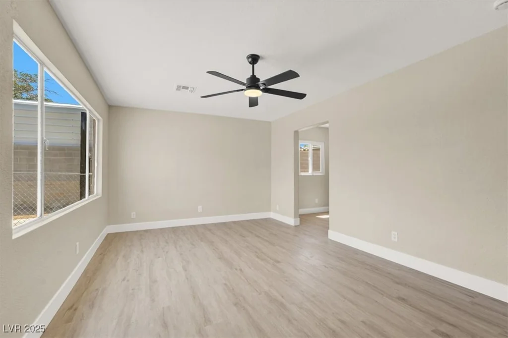 636 Burton, Henderson, NV 89015