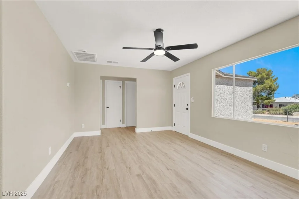 636 Burton, Henderson, NV 89015