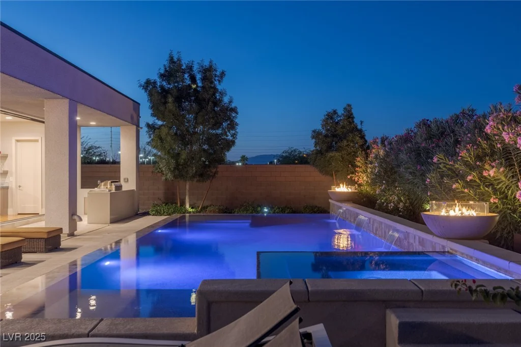 2610 Eldora Estates, Las Vegas, NV 89117
