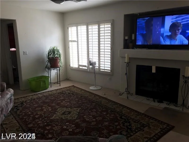 8769 Country View, Las Vegas, NV 89129