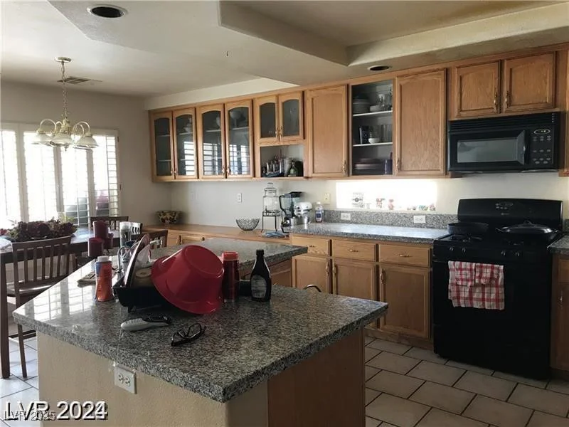 8769 Country View, Las Vegas, NV 89129