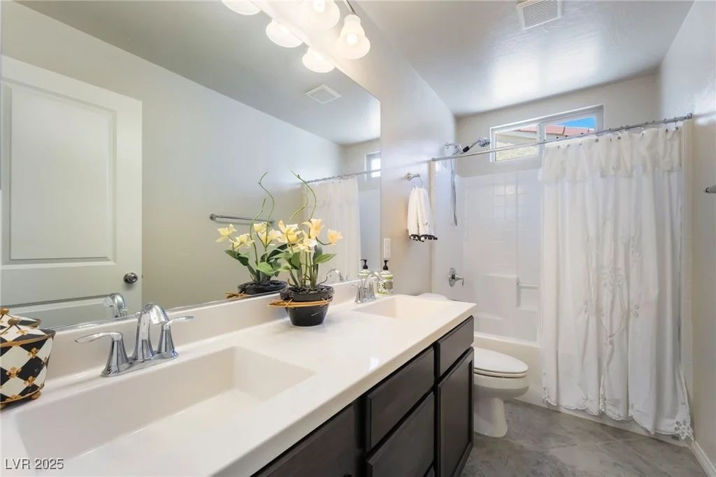 151 Duckhook, Las Vegas, NV 89148