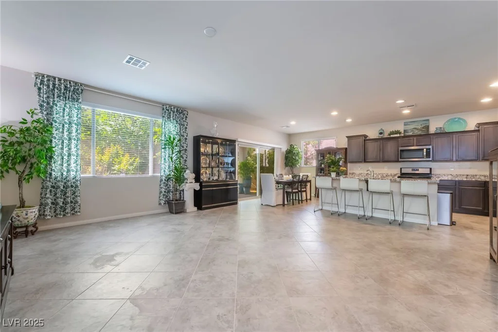 151 Duckhook, Las Vegas, NV 89148