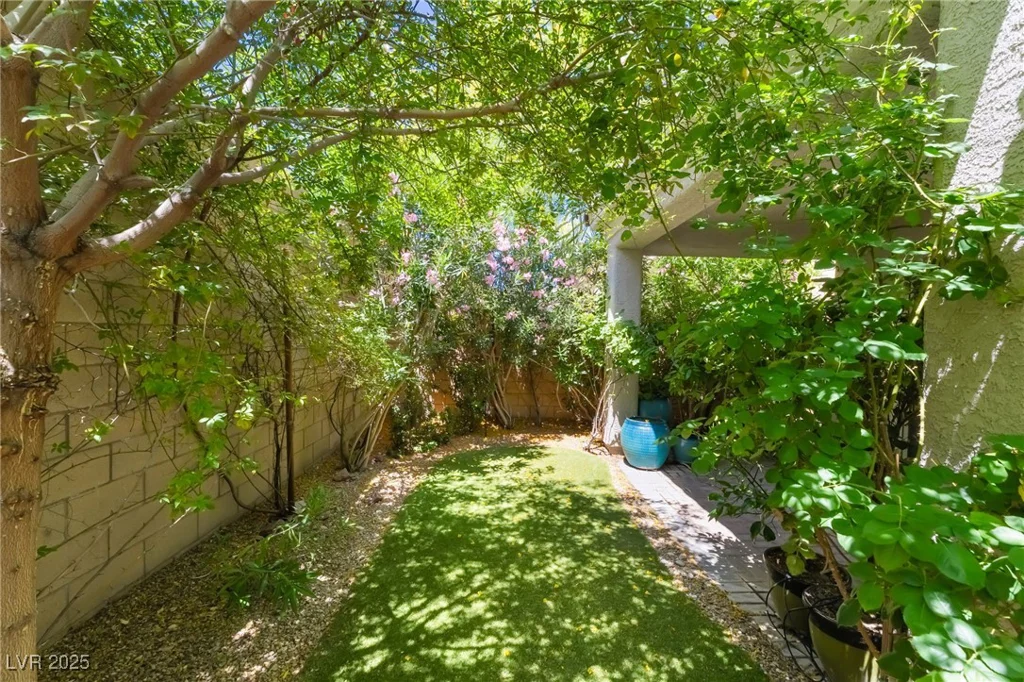 151 Duckhook, Las Vegas, NV 89148
