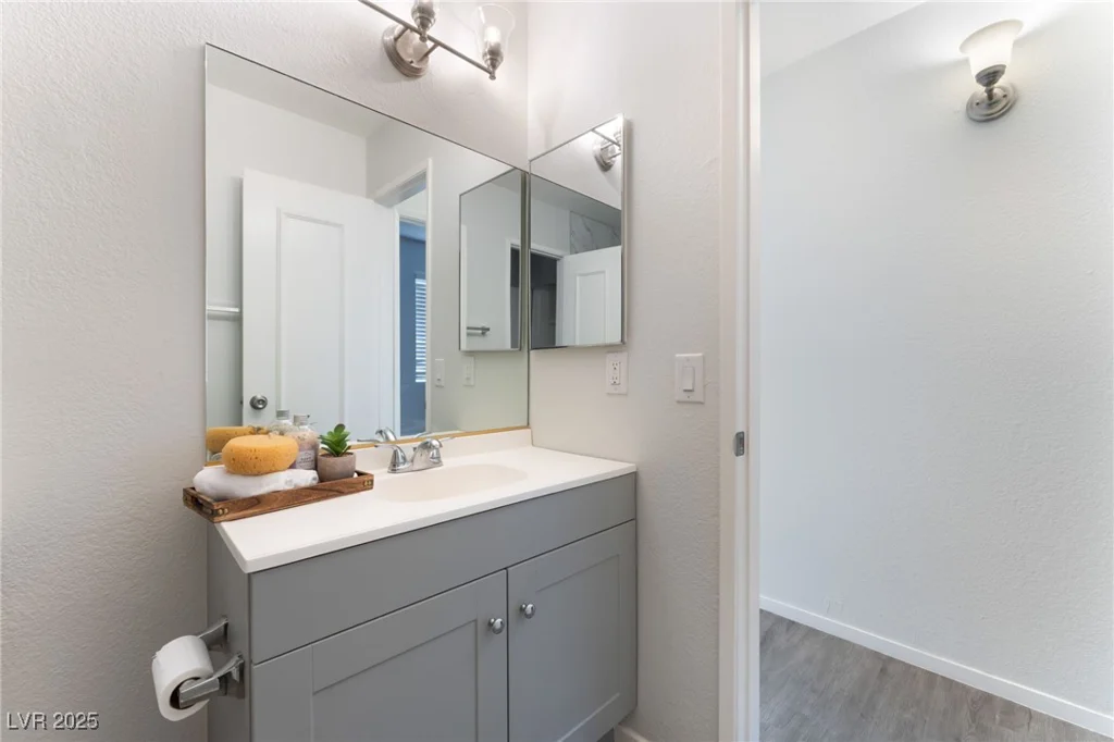 3151 Soaring Gulls, Las Vegas, NV 89128
