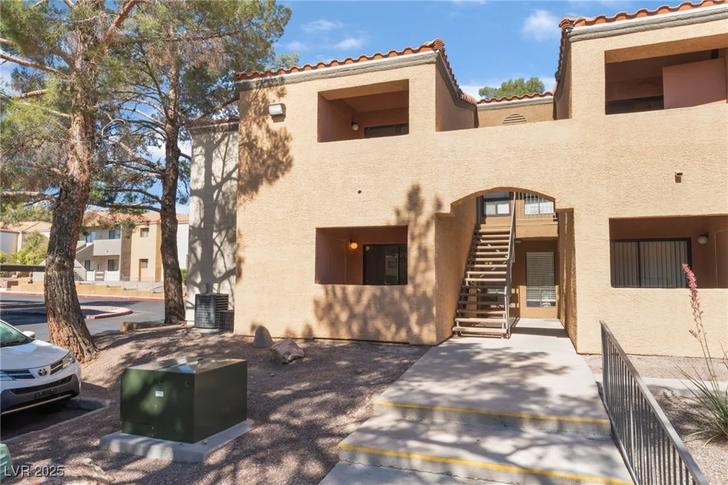 3151 Soaring Gulls, Las Vegas, NV 89128