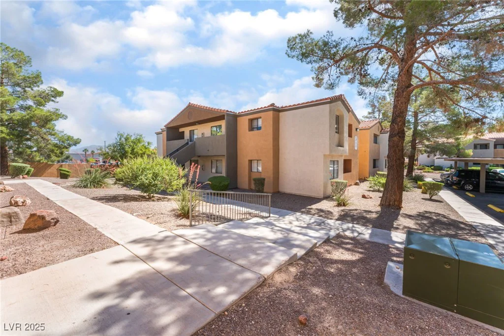 3151 Soaring Gulls, Las Vegas, NV 89128