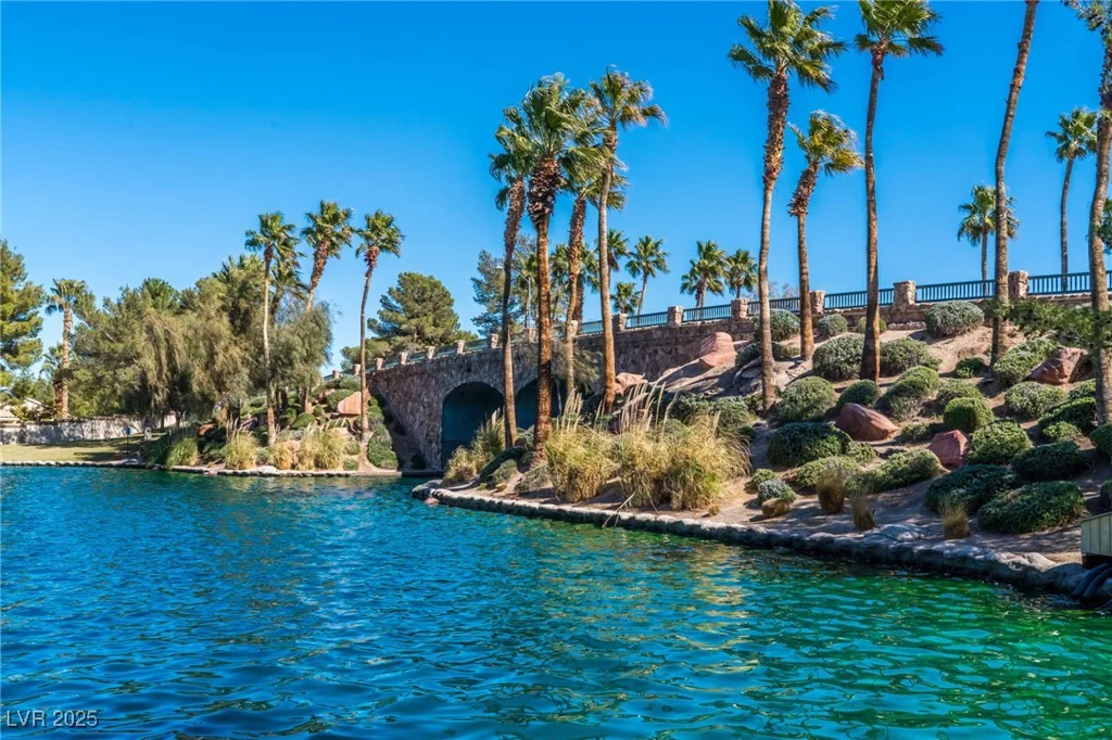 3151 Soaring Gulls, Las Vegas, NV 89128