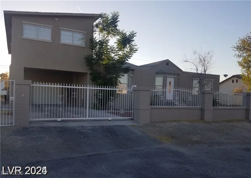 3439 Cox, North Las Vegas, NV 89032