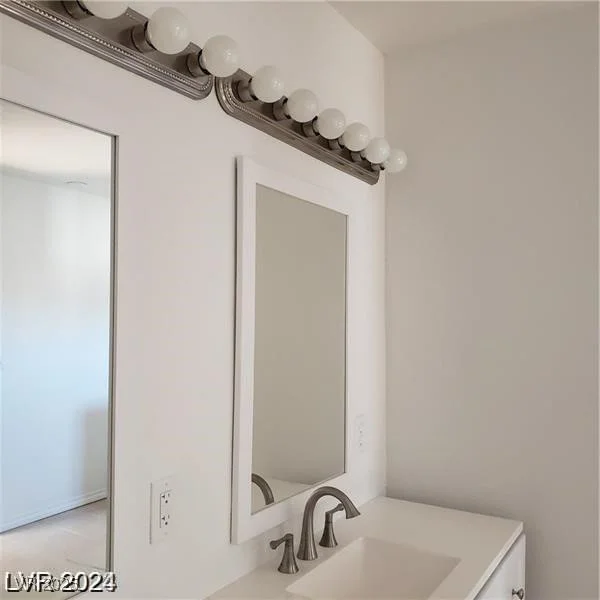 3439 Cox, North Las Vegas, NV 89032