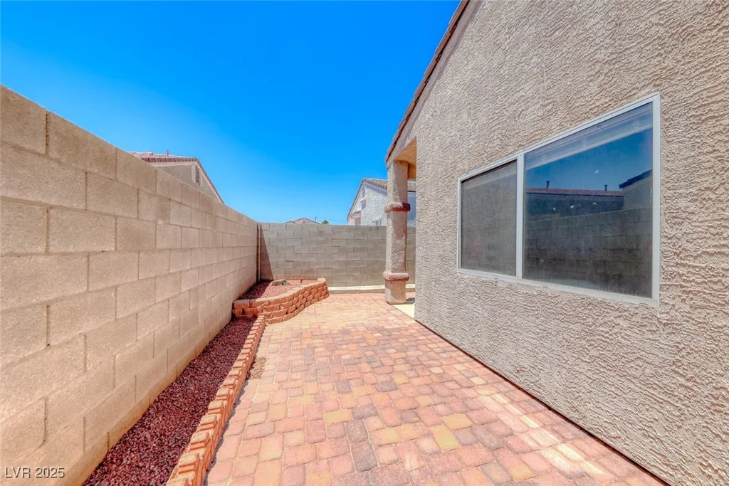 1717 Dwayne Stedman, Las Vegas, NV 89106
