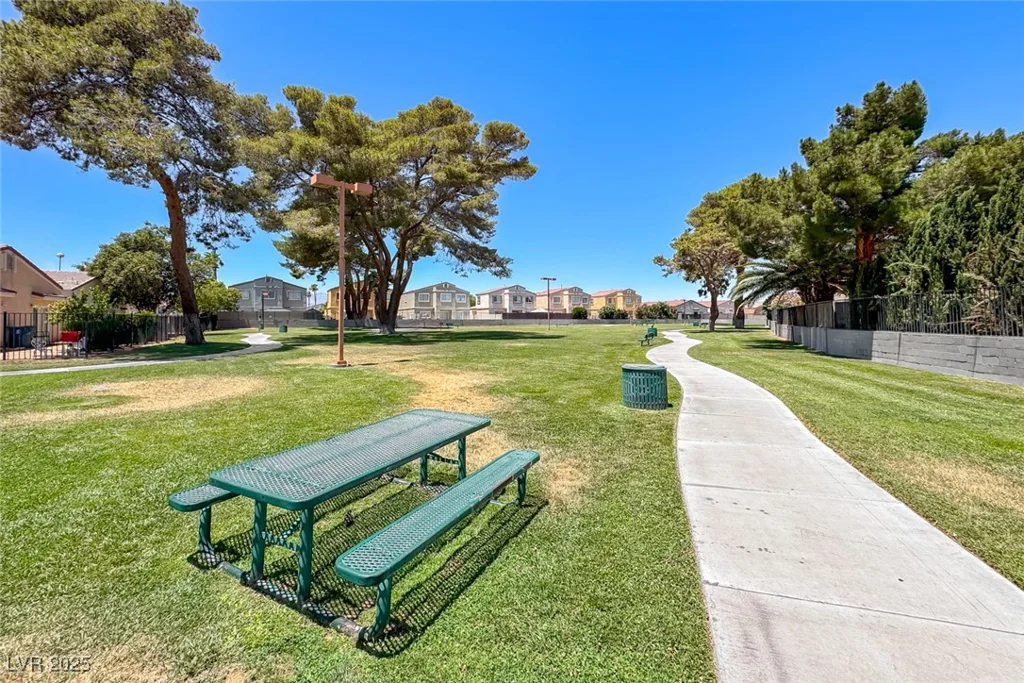 1717 Dwayne Stedman, Las Vegas, NV 89106