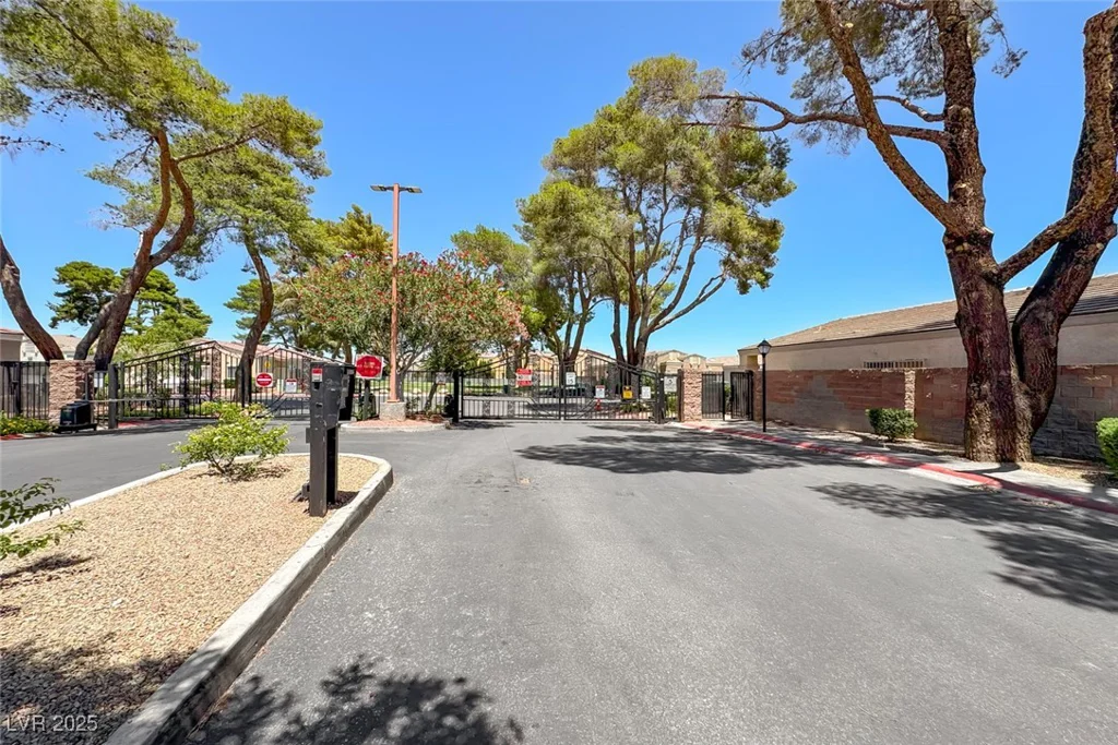 1717 Dwayne Stedman, Las Vegas, NV 89106