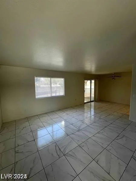 9617 Pine River, Las Vegas, NV 89123